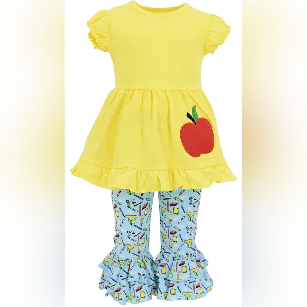 ✏️Back to School Apple Embroidered 2 Piece Outfit✏️